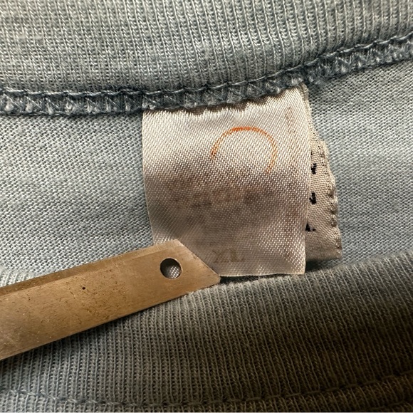 Rare Vintage Vantage T-shirt Follow Me To The PO-POLYMICS - Picture 2 of 4